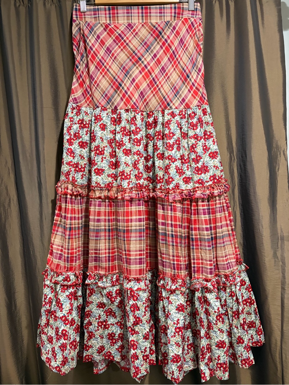 Solitaire Tiered Boho Maxi Skirt in Red Plaid & Floral/ Size Medium